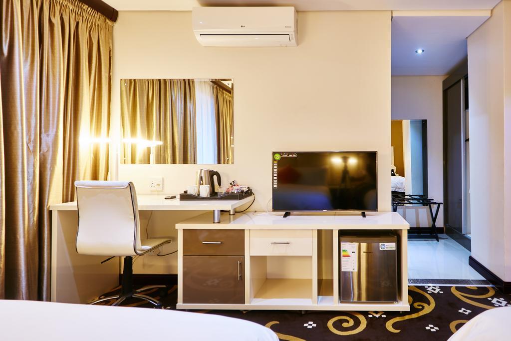 Palm Continental Hotel Johannesburg